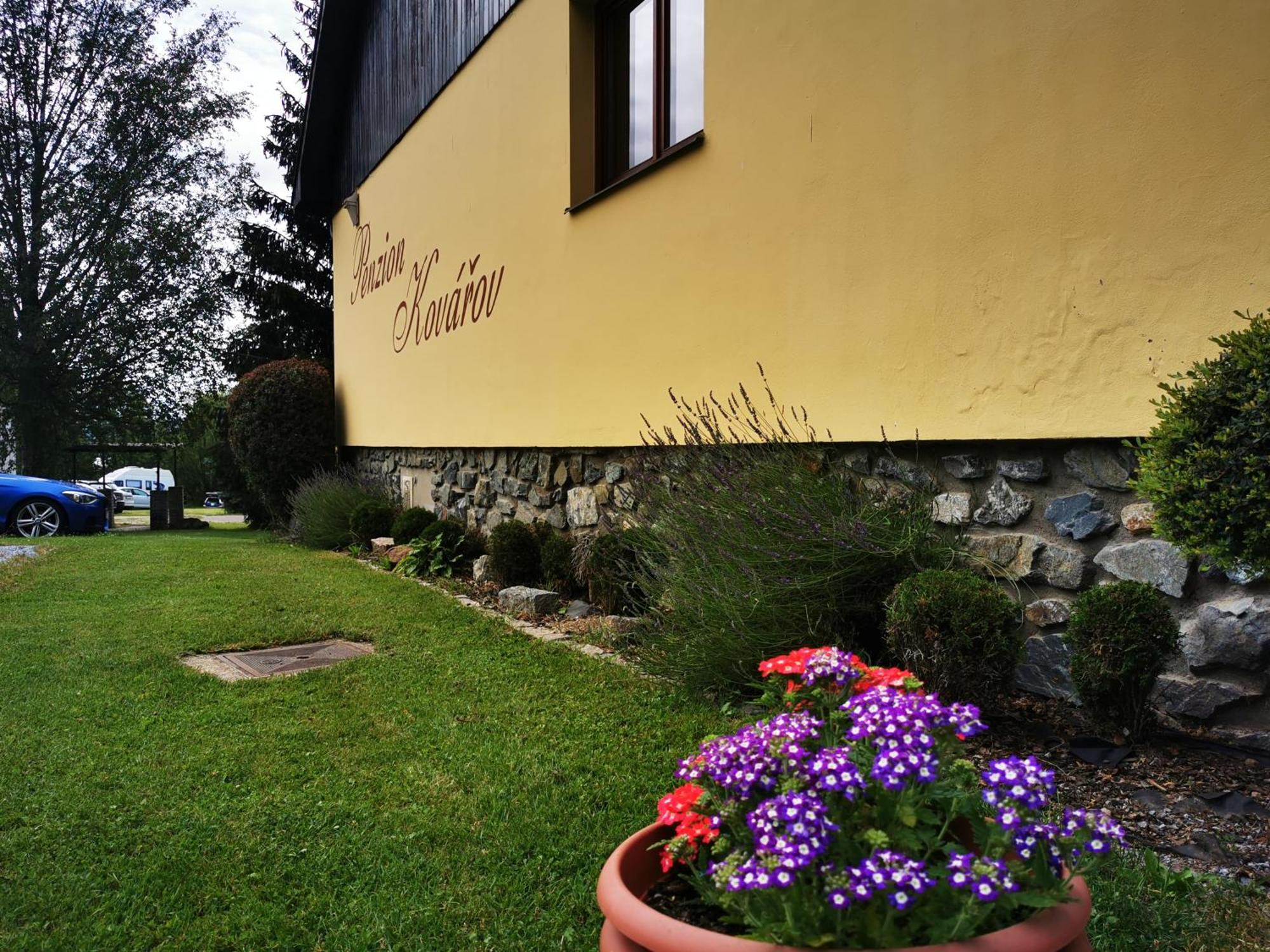 Penzion Kovarov Frymburk nad Vltavou Exterior foto